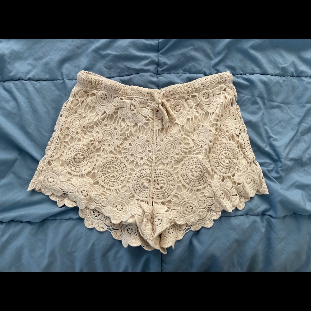 Crochet Beige Shorts